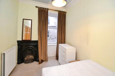 2 bedroom Flat to let in Roseneath Terrace, Edinburgh, EH9