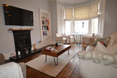 2 bedroom Flat to let in Dean Park Street, Edinburgh, EH4
