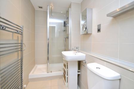 2 bedroom Flat to let in Cumberland Street, New Town, Edinburgh, EH3