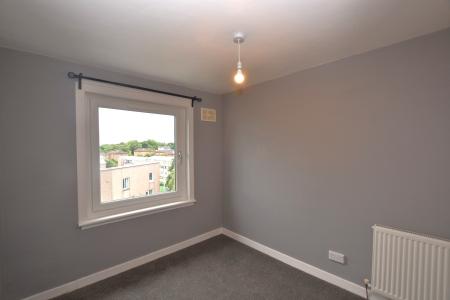 3 bedroom Flat to let in Northfield Farm Avenue, Edinburgh, EH8