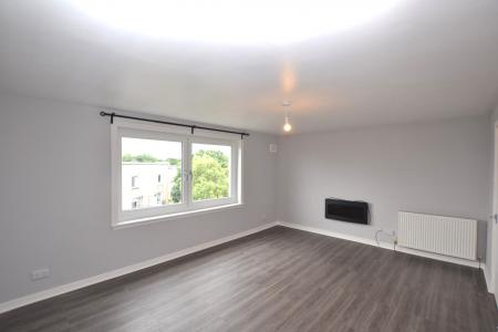 3 bedroom Flat to let in Northfield Farm Avenue, Edinburgh, EH8