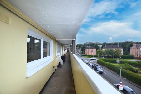 3 bedroom Flat to let in Northfield Farm Avenue, Edinburgh, EH8