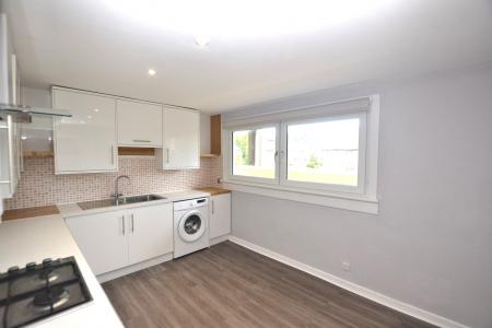 3 bedroom Flat to let in Northfield Farm Avenue, Edinburgh, EH8