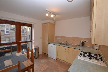 2 bedroom Flat to let in St Stephen Street, Edinburgh, EH3