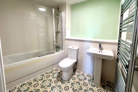 2 bedroom Flat to let in Lurie Place, Craigmillar, Edinburgh, EH16