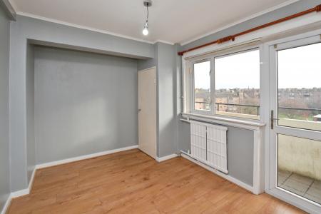 3 bedroom Flat to let in Westfield Court, Edinburgh, EH11