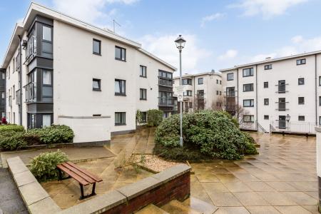 2 bedroom Flat for sale in Granton Road, Granton, Edinburgh, EH5