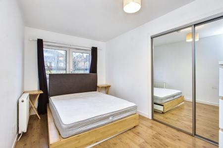 2 bedroom Flat for sale in Granton Road, Granton, Edinburgh, EH5