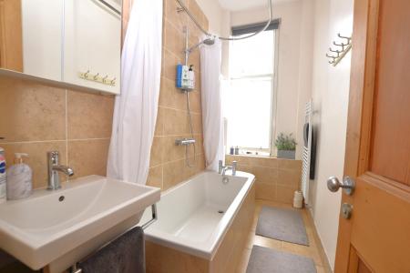 1 bedroom Flat to let in Comely Bank Avenue, Comely Bank, Edinburgh, EH4