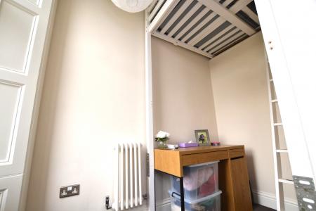 1 bedroom Flat to let in Comely Bank Avenue, Comely Bank, Edinburgh, EH4