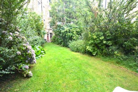 1 bedroom Flat to let in Comely Bank Avenue, Comely Bank, Edinburgh, EH4