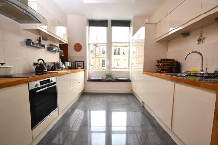 1 bedroom Flat to let in Comely Bank Avenue, Comely Bank, Edinburgh, EH4