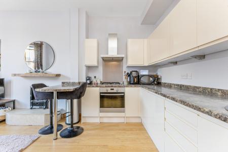 2 bedroom Flat for sale in 89/2 Henderson Street, Leith, Edinburgh