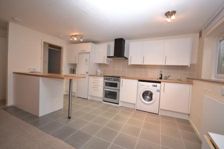 1 bedroom Flat to let in Viewcraig Gardens, Edinburgh, EH8