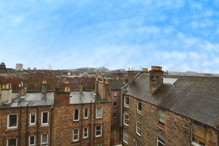 1 bedroom Flat to let in Ferry Road, Leith, Edinburgh, EH6