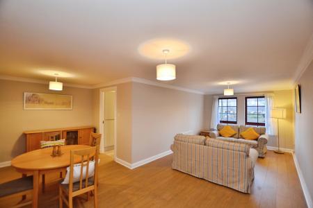 2 bedroom Flat to let in Orchard Brae Avenue, Edinburgh, EH4