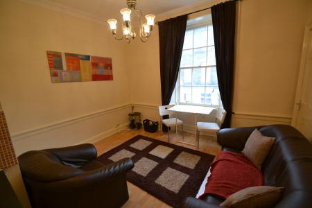 1 bedroom Flat to let in William Street, Edinburgh, EH3