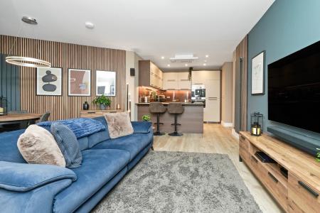 2 bedroom Flat for sale in 9/11, Victoria Quay, Leith, EH6 6EZ