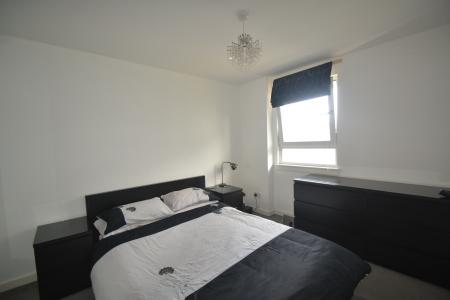 3 bedroom Flat to let in Colonsay View, Granton, Edinburgh, EH5