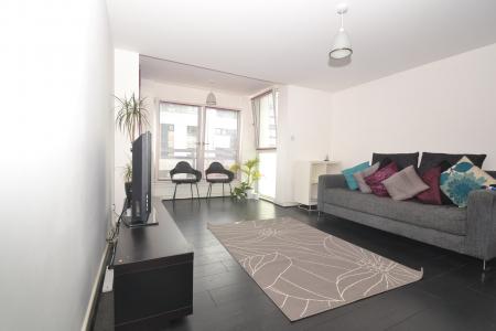 3 bedroom Flat to let in Colonsay View, Granton, Edinburgh, EH5