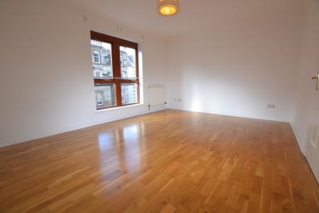 2 bedroom Flat to let in St Stephen Street, Edinburgh, EH3