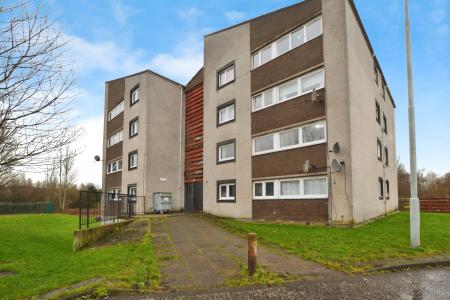 2 bedroom Flat to let in Calder Grove, Sighthill, Edinburgh, EH11