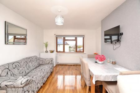 3 bedroom Flat to let in Woodburn Avenue, Dalkeith, EH22