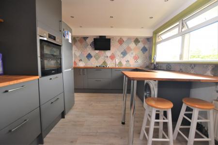 3 bedroom Flat to let in Northfield Drive, Edinburgh, EH8