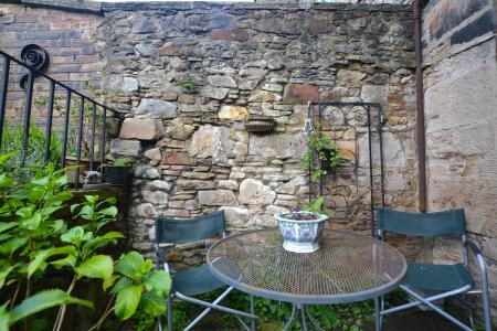 1 bedroom Flat to let in East Claremont Street, Edinburgh, EH7