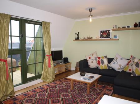 2 bedroom Flat to let in Water Street, Edinburgh, EH6