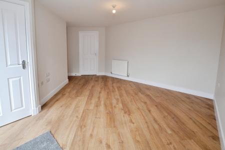 2 bedroom Flat to let in Rowberry Walk, Prestonpans, EH32
