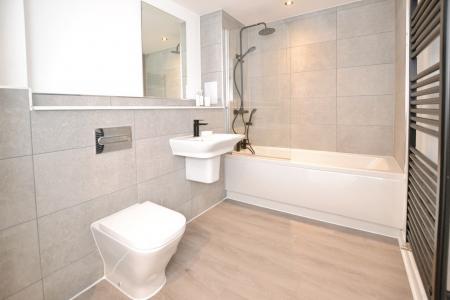 1 bedroom Flat to let in Dryden Street, Leith, Edinburgh, EH7