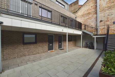 1 bedroom Flat to let in Dryden Street, Leith, Edinburgh, EH7