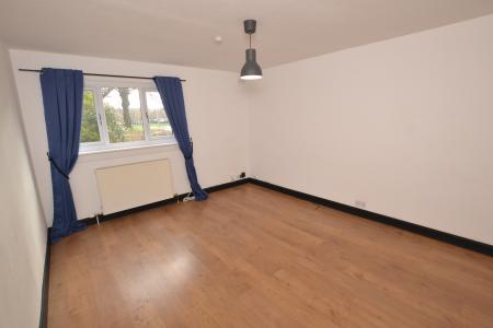 3 bedroom Semi-detached house to let in Broomhouse Road, South Gyle, Edinburgh, EH12