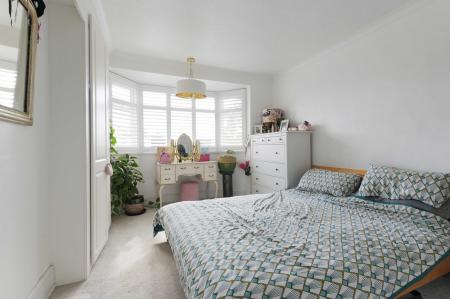 4 bedroom Semi-detached house for sale in Chessington Road, West Ewell, Epsom, KT19