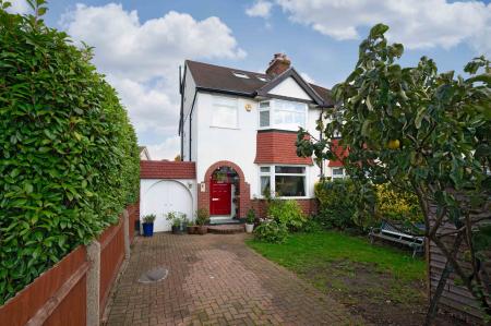 Chessington Road, West Ewell, Epsom, KT19
