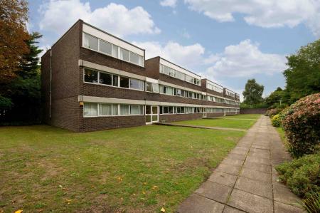 2 bedroom Flat for sale in Chessington Road, Ewell, Epsom, KT17