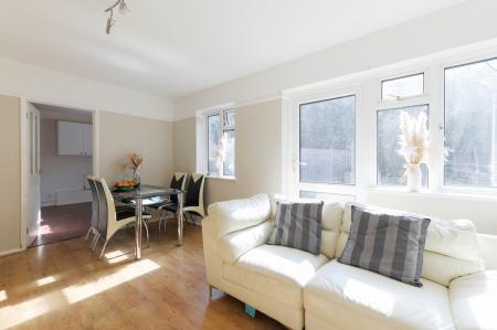 2 bedroom Maisonette for sale in Collier Close, West Ewell, Epsom, KT19