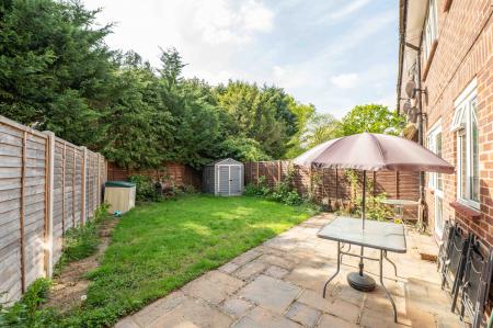 2 bedroom Maisonette for sale in Collier Close, West Ewell, Epsom, KT19
