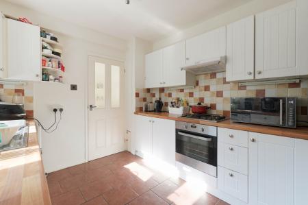2 bedroom Maisonette for sale in Collier Close, West Ewell, Epsom, KT19