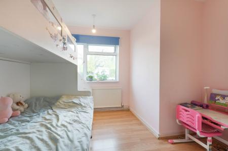 2 bedroom Maisonette for sale in Collier Close, West Ewell, Epsom, KT19