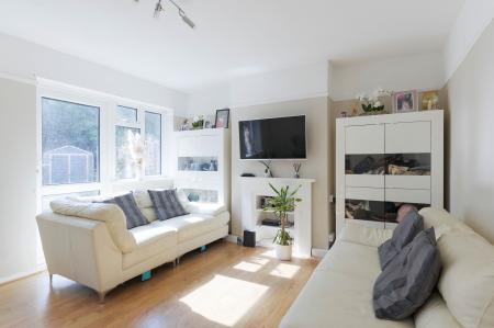 2 bedroom Maisonette for sale in Collier Close, West Ewell, Epsom, KT19