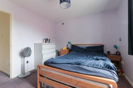 1 bedroom Terraced House for sale in Danetree Close, West Ewell, Epsom, KT19