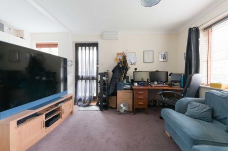 1 bedroom Terraced House for sale in Danetree Close, West Ewell, Epsom, KT19