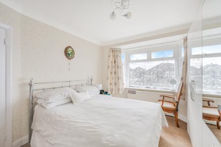 2 bedroom Semi-detached bungalow for sale in Derek Avenue, West Ewell, Epsom, KT19