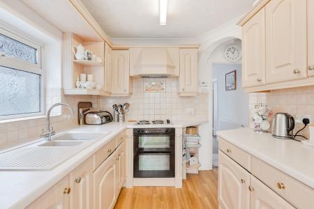 2 bedroom Semi-detached bungalow for sale in Derek Avenue, West Ewell, Epsom, KT19