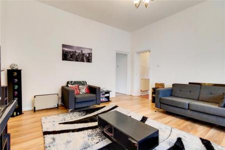 1 bedroom Flat for sale in Epsom Road, Epsom, KT17