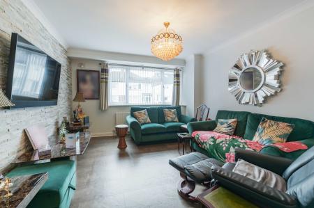 3 bedroom Semi-detached house for sale in Fairfield Way, Ewell, Epsom, KT19