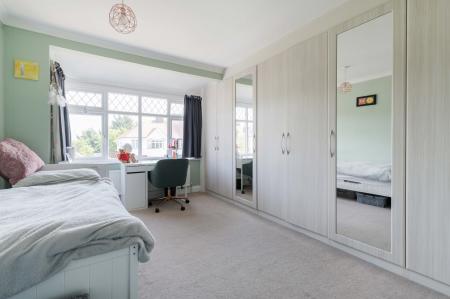 4 bedroom Semi-detached house for sale in First Avenue, Ewell, Epsom, KT19