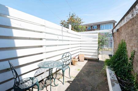 3 bedroom Terraced House for sale in Gander Green Lane, Sutton, SM3